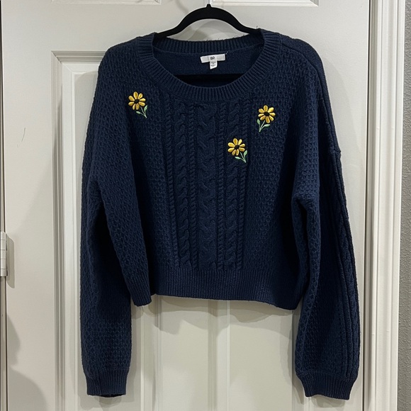 bp Sweaters - BP embroidered navy sunflower sweater, XL
